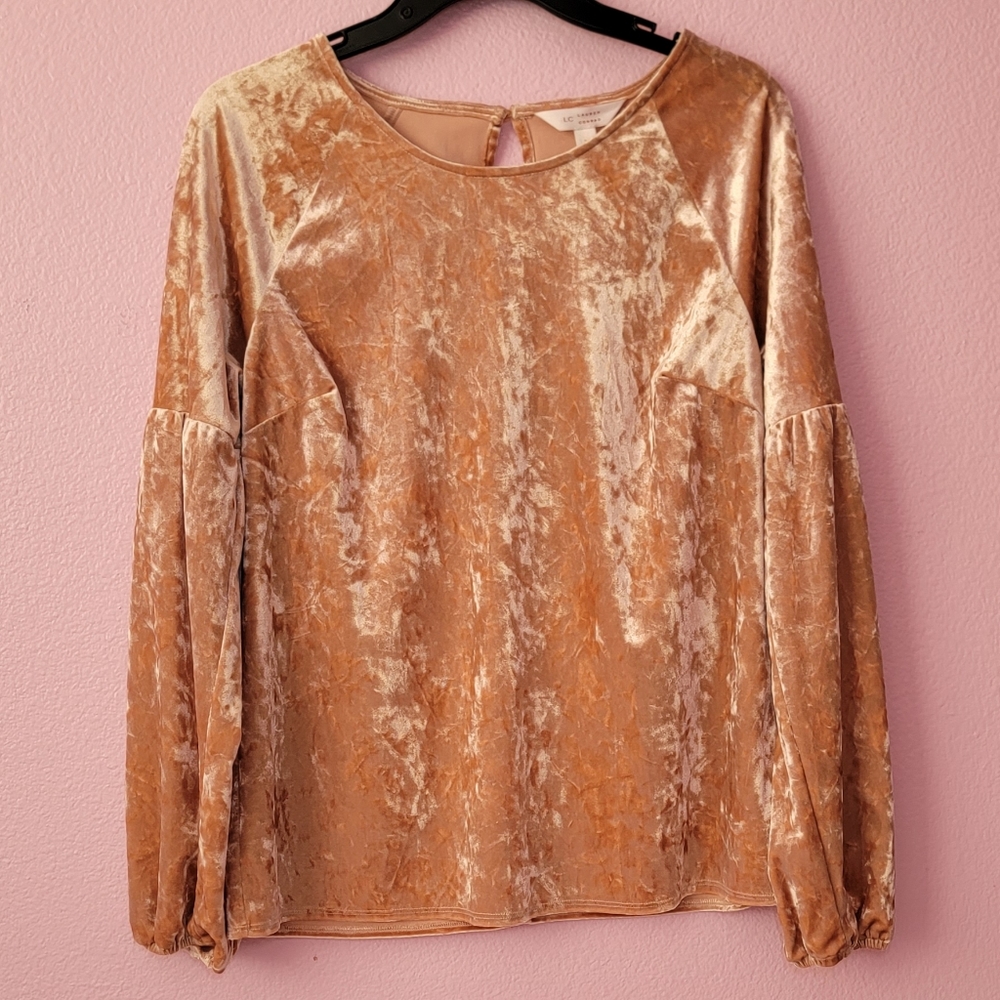 LC Lauren Conrad Blush Pink Velvet Puff Sleeve Top / M.